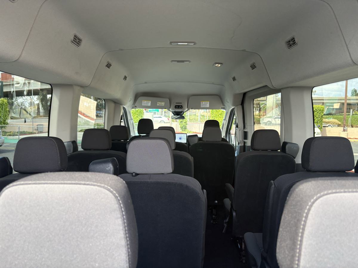 Used 2024 Ford Transit 350 XLT RWD image 18