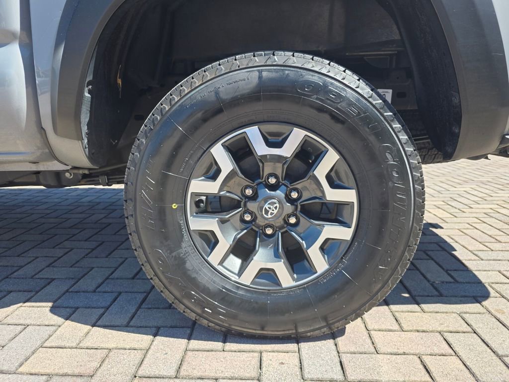 Certified 2021 Toyota Tacoma TRD Off-Road w/ Technology Package image 19