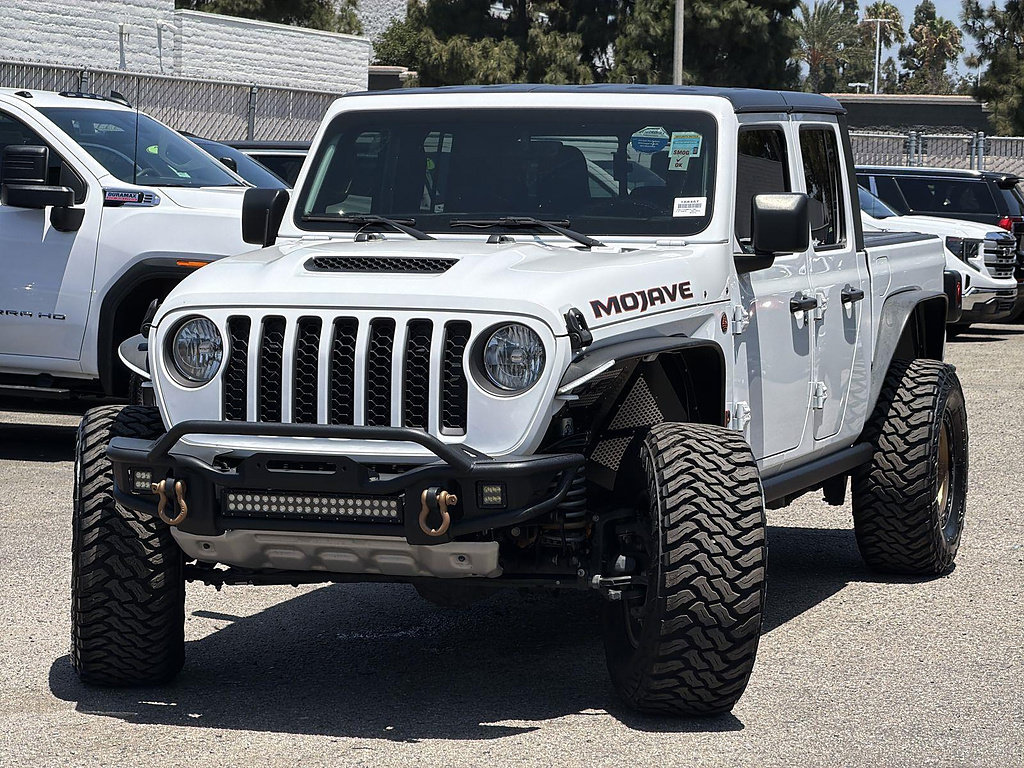 Used 2021 Jeep Gladiator Mojave AWD/4WD image 3