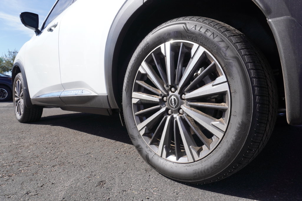New 2026 Nissan Pathfinder Platinum FWD image 6