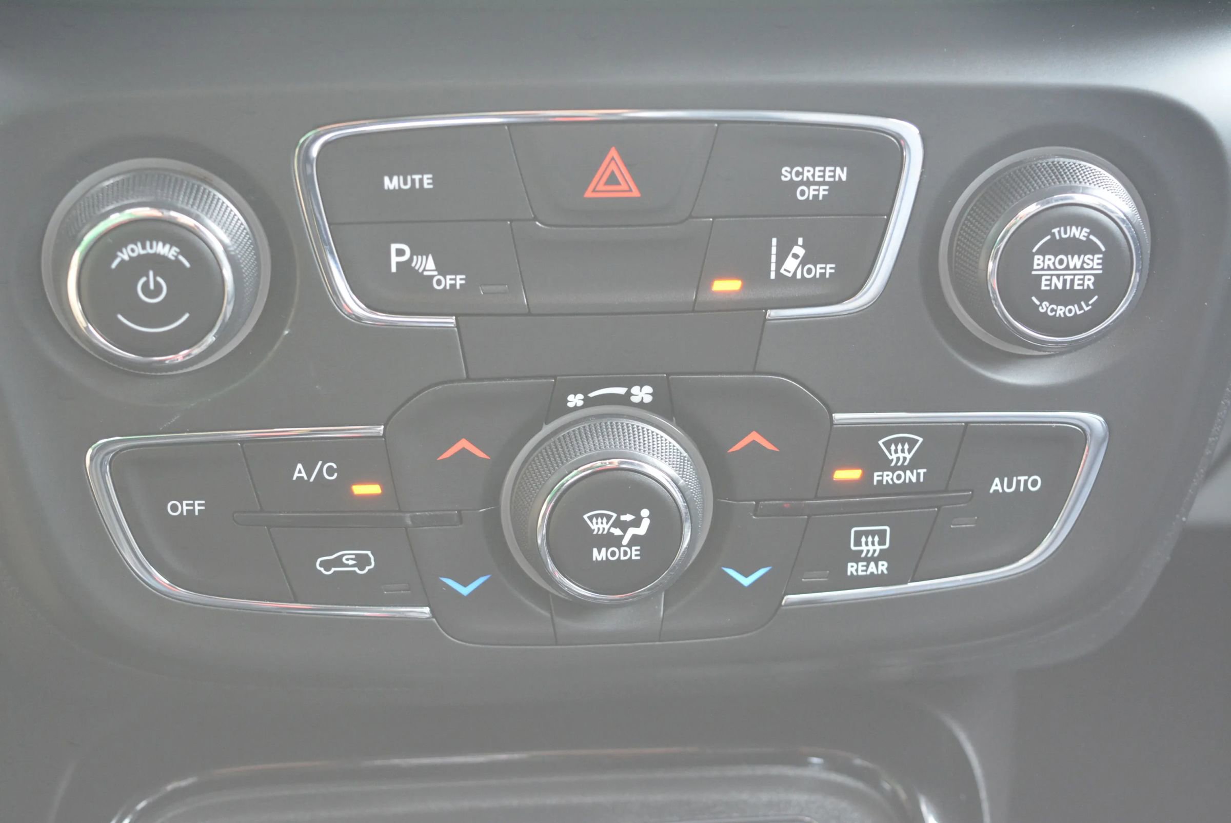 Used 2021 Jeep Compass Limited image 23