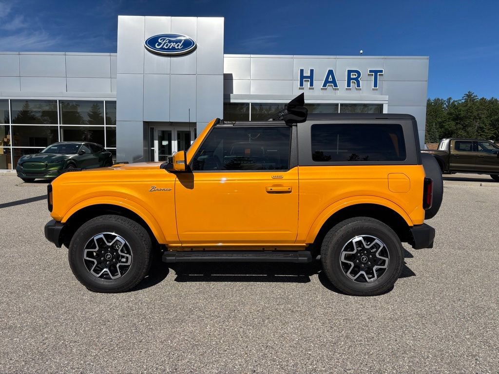 Used 2022 Ford Bronco Outer Banks AWD/4WD image 6