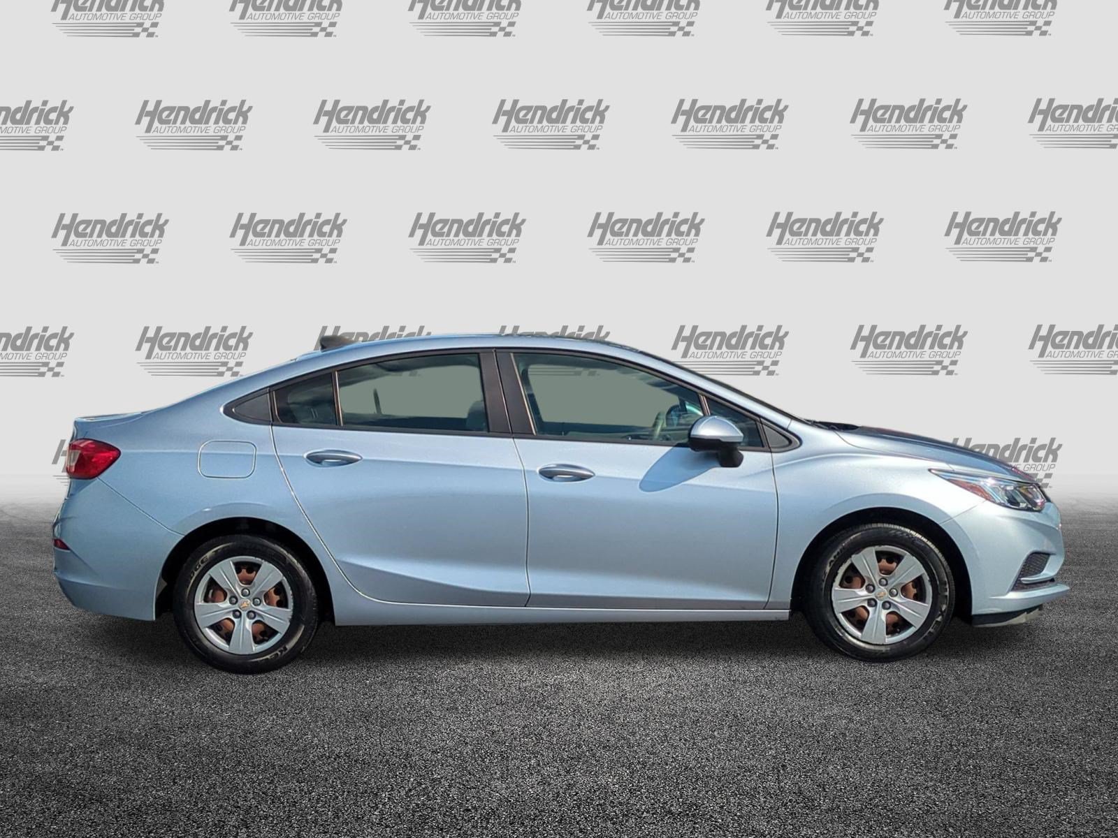 Used 2018 Chevrolet Cruze LS FWD image 11