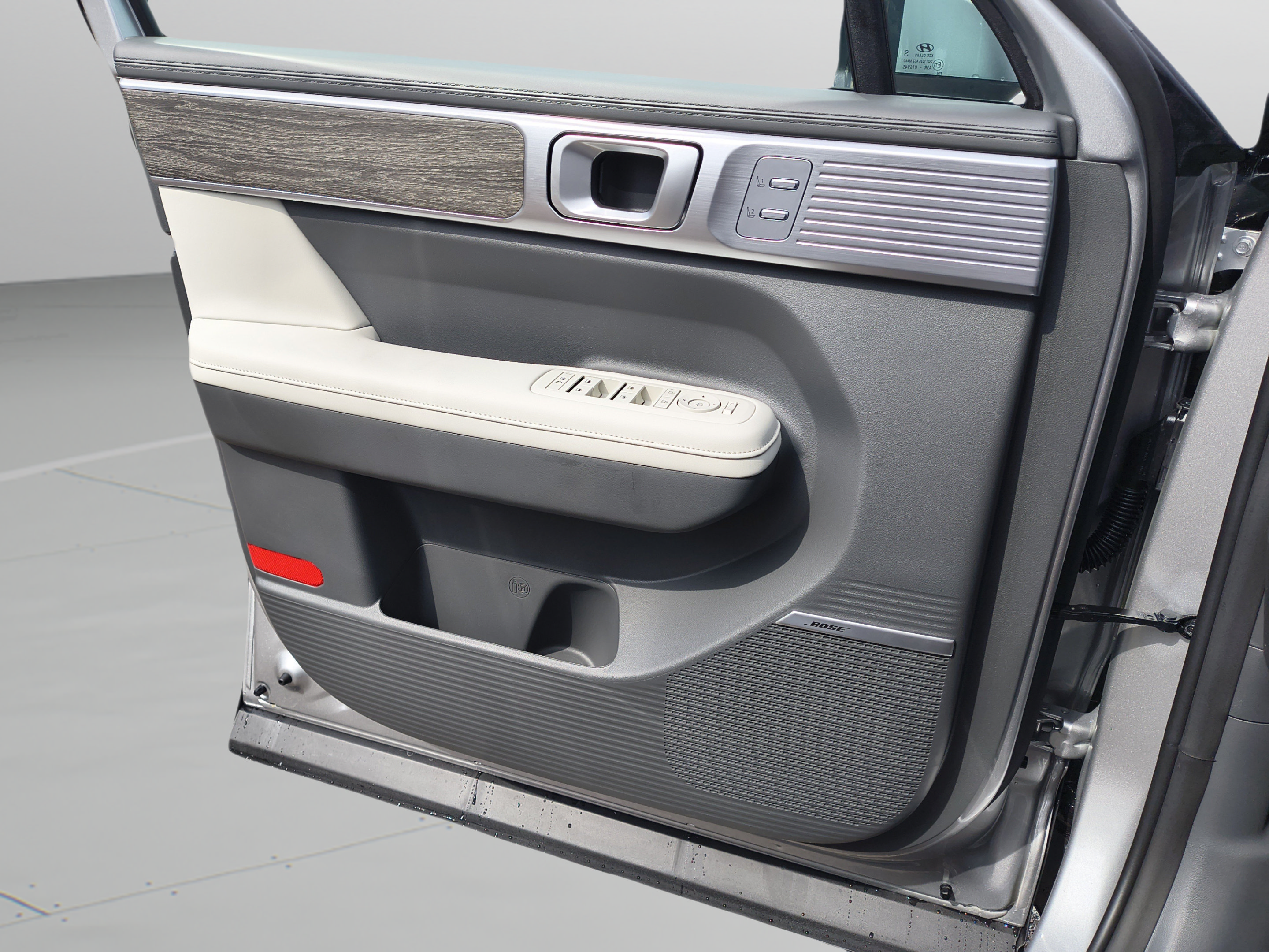 New 2027 Hyundai Santa Fe Limited FWD image 26