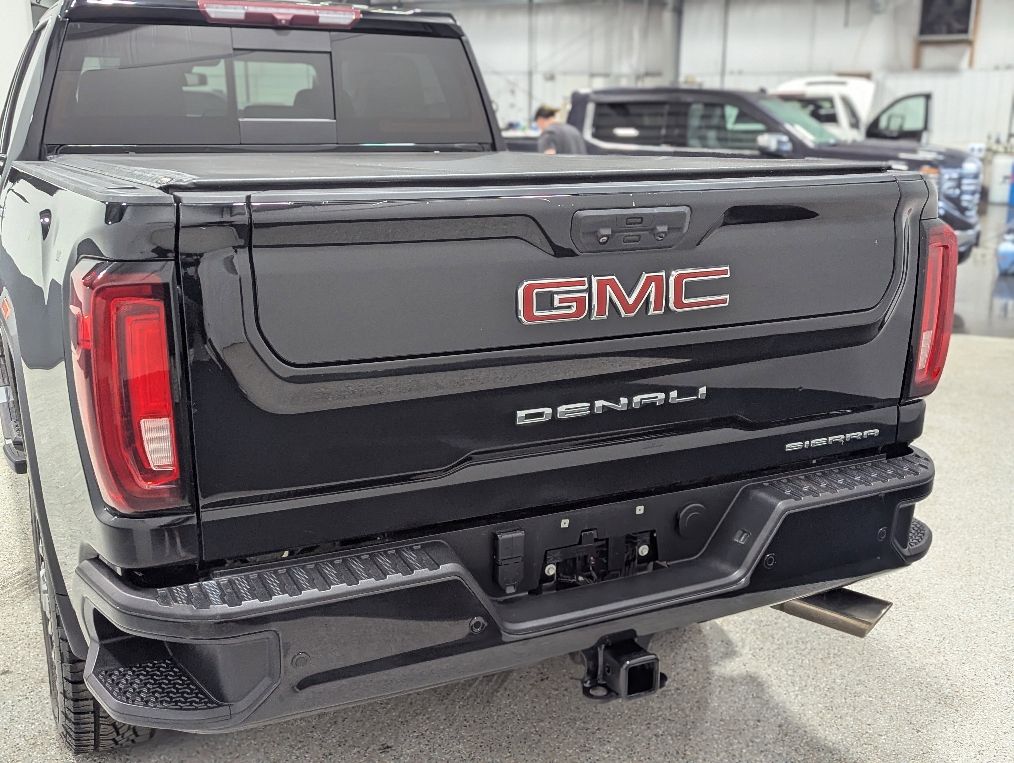 Used 2022 GMC Sierra 2500 Denali image 4