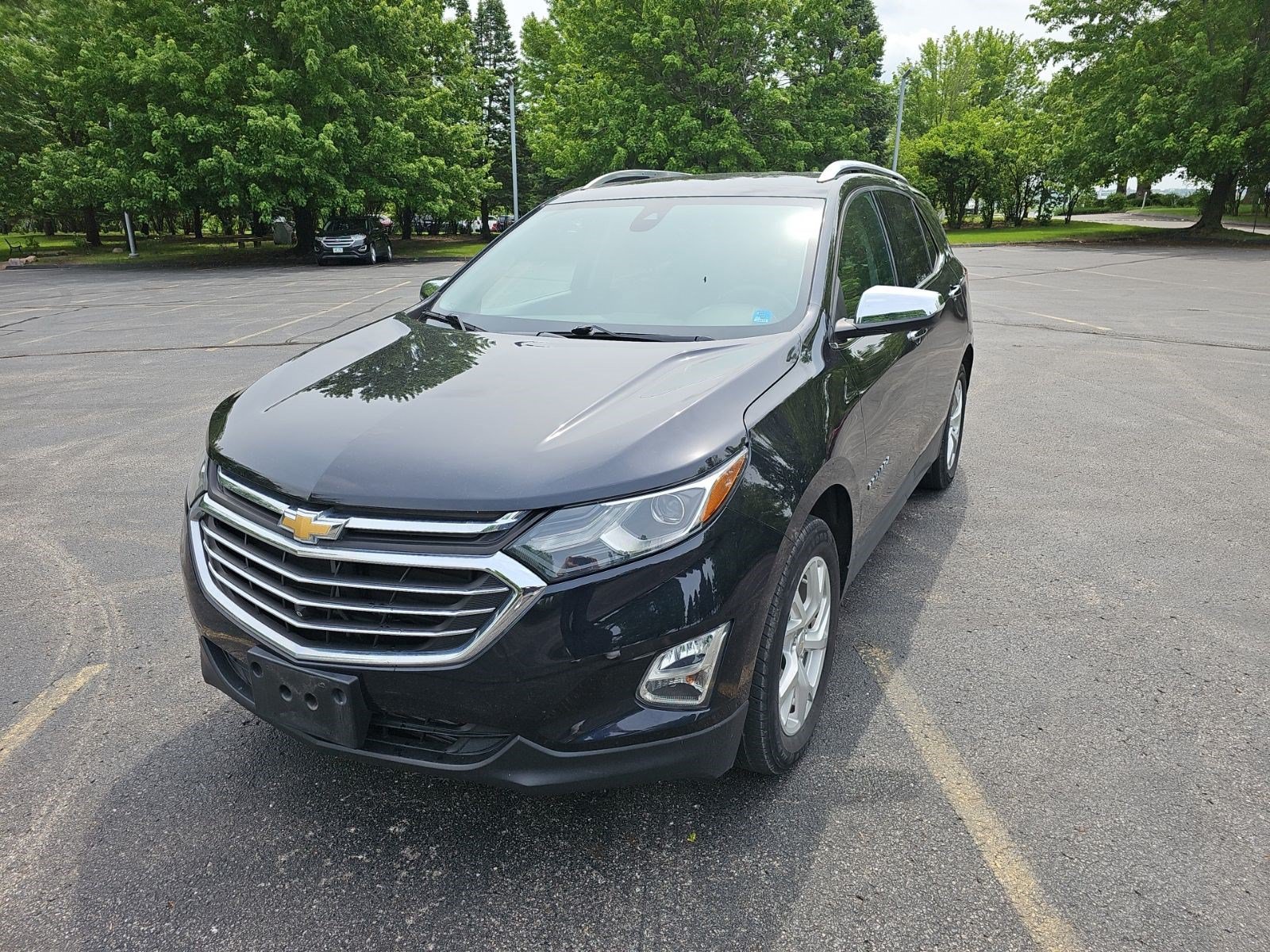 Used 2020 Chevrolet Equinox Premier AWD/4WD image 2