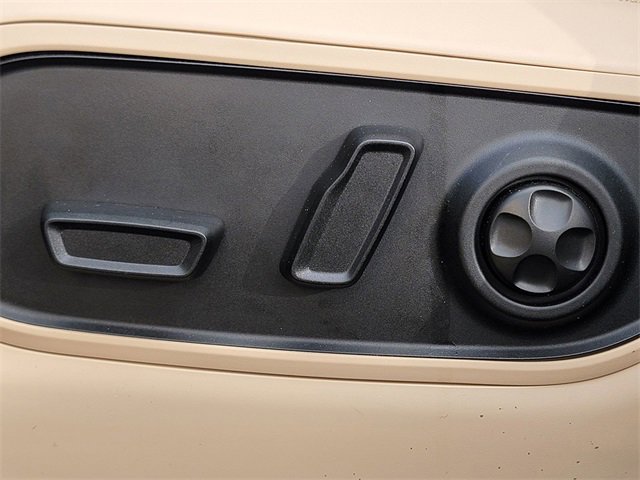 Certified 2024 Jeep Grand Cherokee Limited image 4