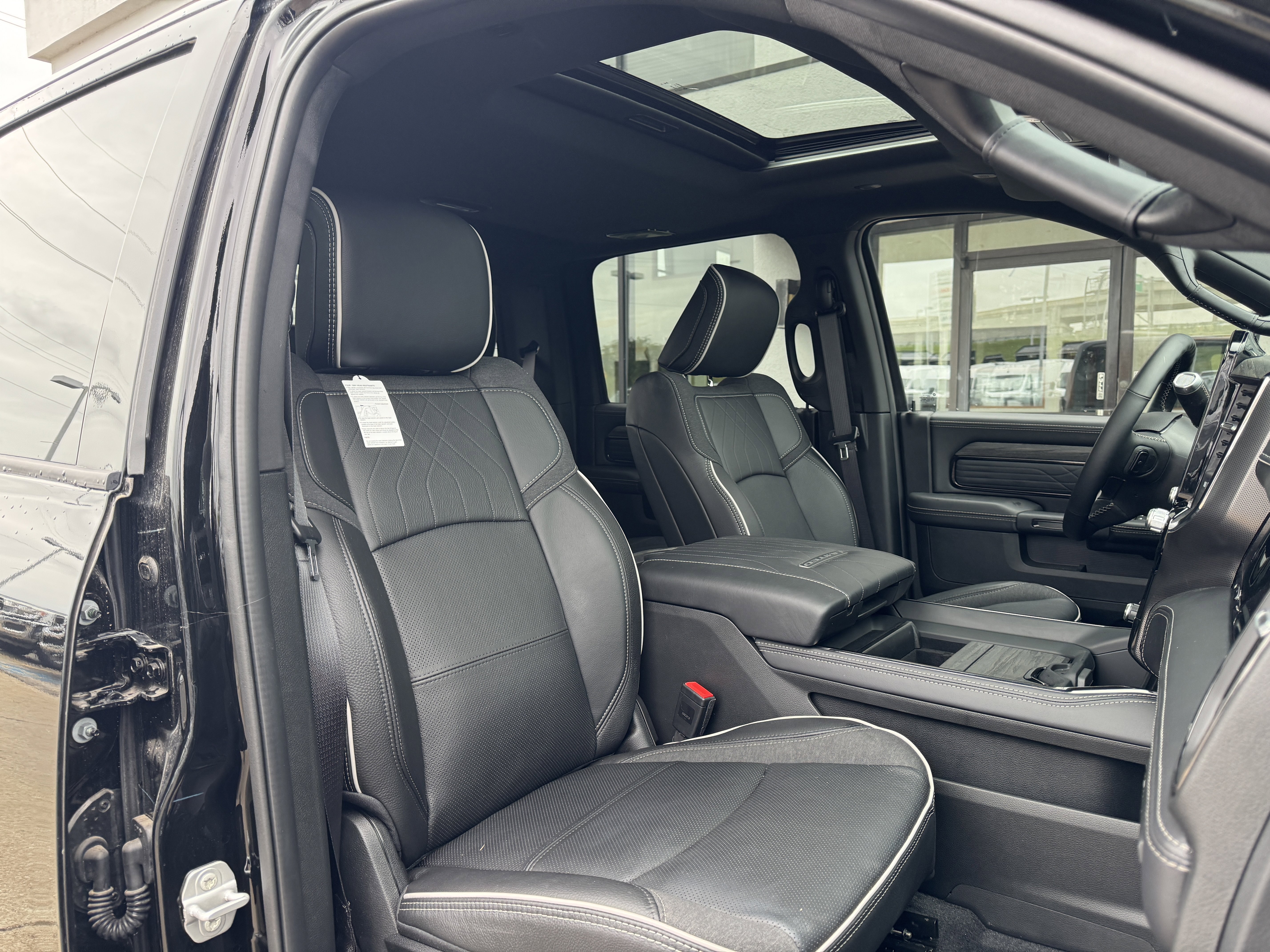 New 2026 RAM 2500 Limited image 22