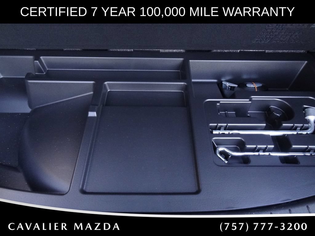 Certified 2025 MAZDA CX-70 3.3 Turbo S w/ Premium Package AWD/4WD image 17