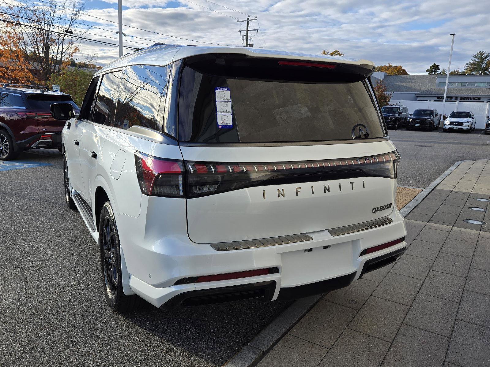New 2026 INFINITI QX80 4WD image 11