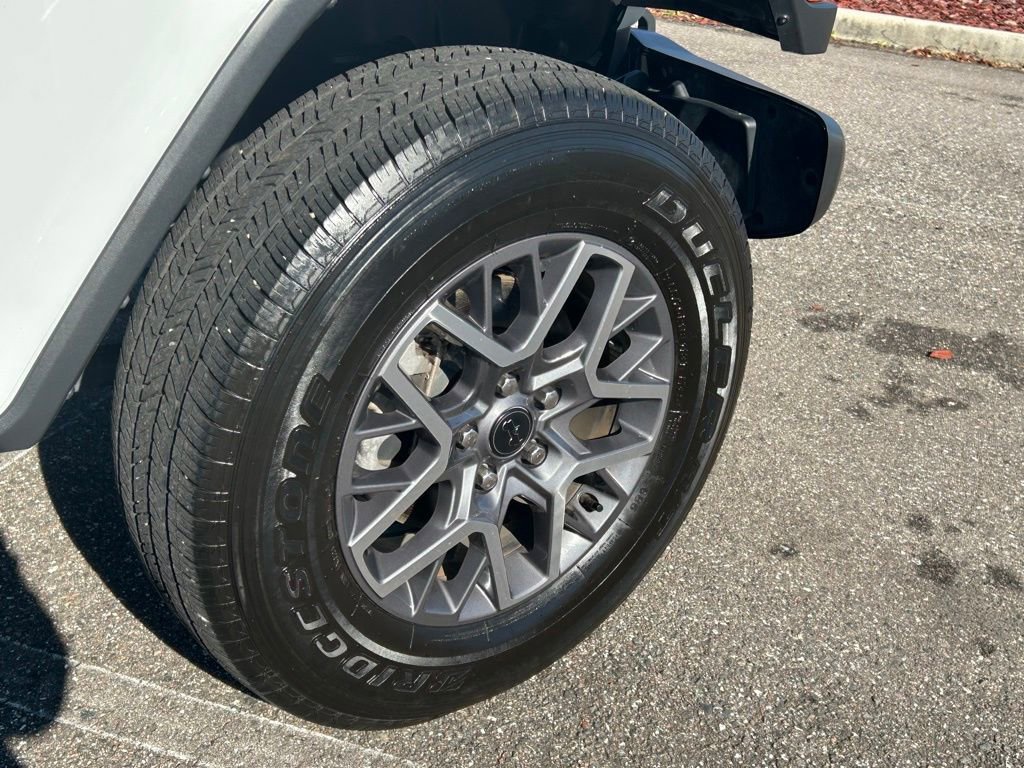 Used 2024 Jeep Wrangler Sahara image 40