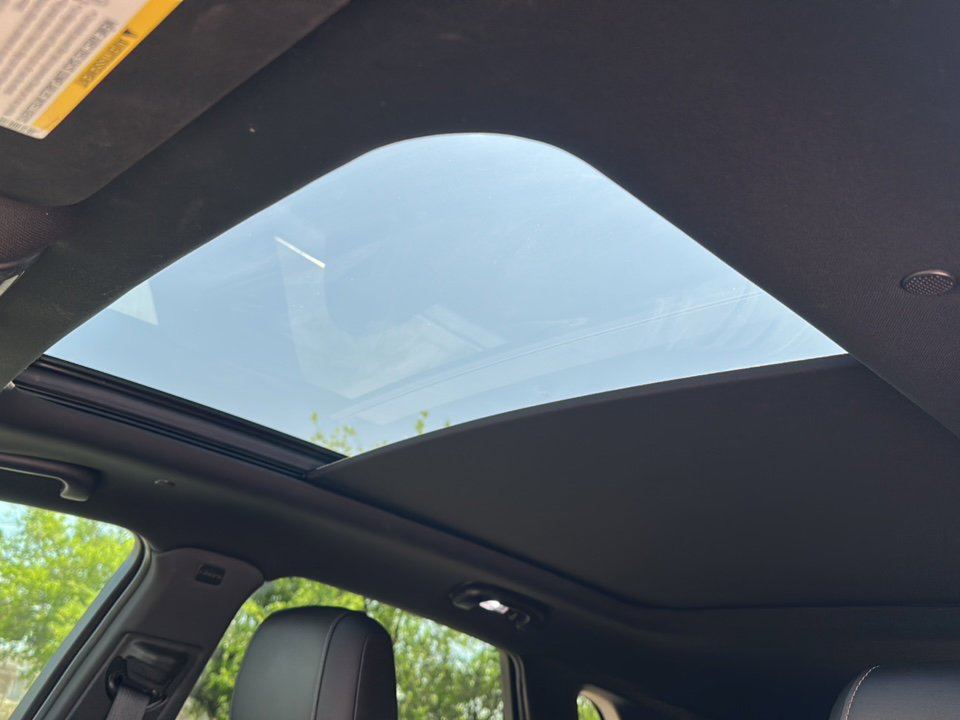 Used 2020 Cadillac XT5 Premium Luxury w/ LPO, Floor Liner Package image 16