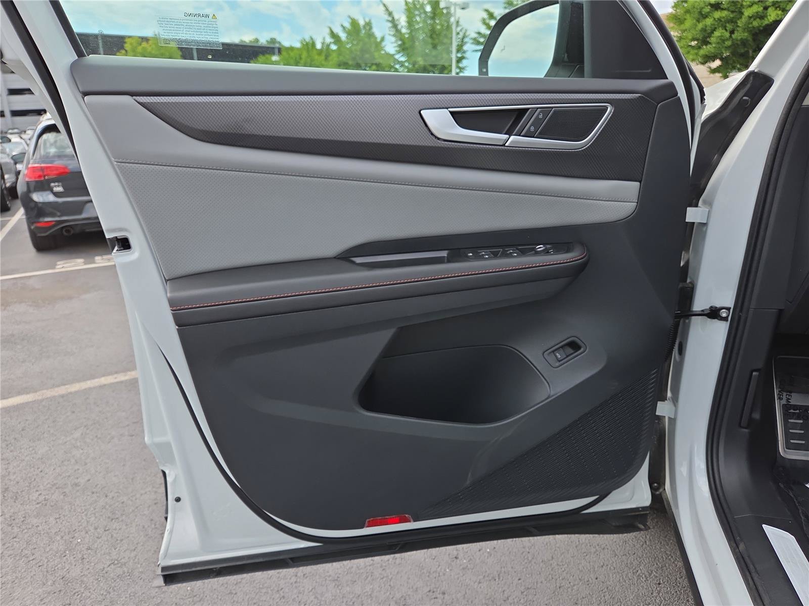 New 2026 Volkswagen Atlas Peak Edition AWD/4WD image 12