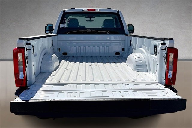 New 2026 Ford F350 XL w/ XL Chrome Package image 4