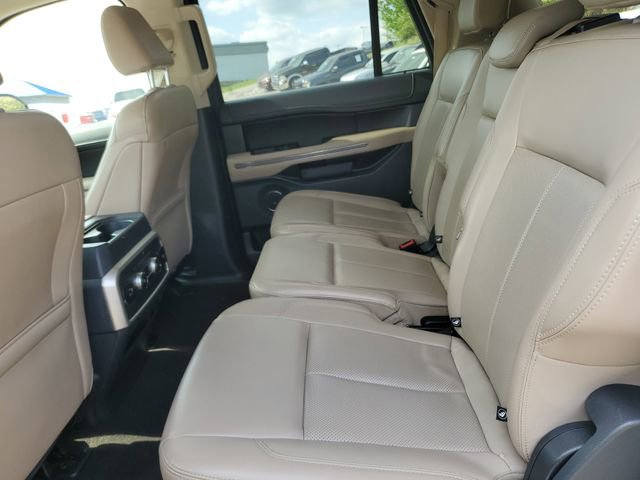 Used 2023 Ford Expedition Max XLT image 26