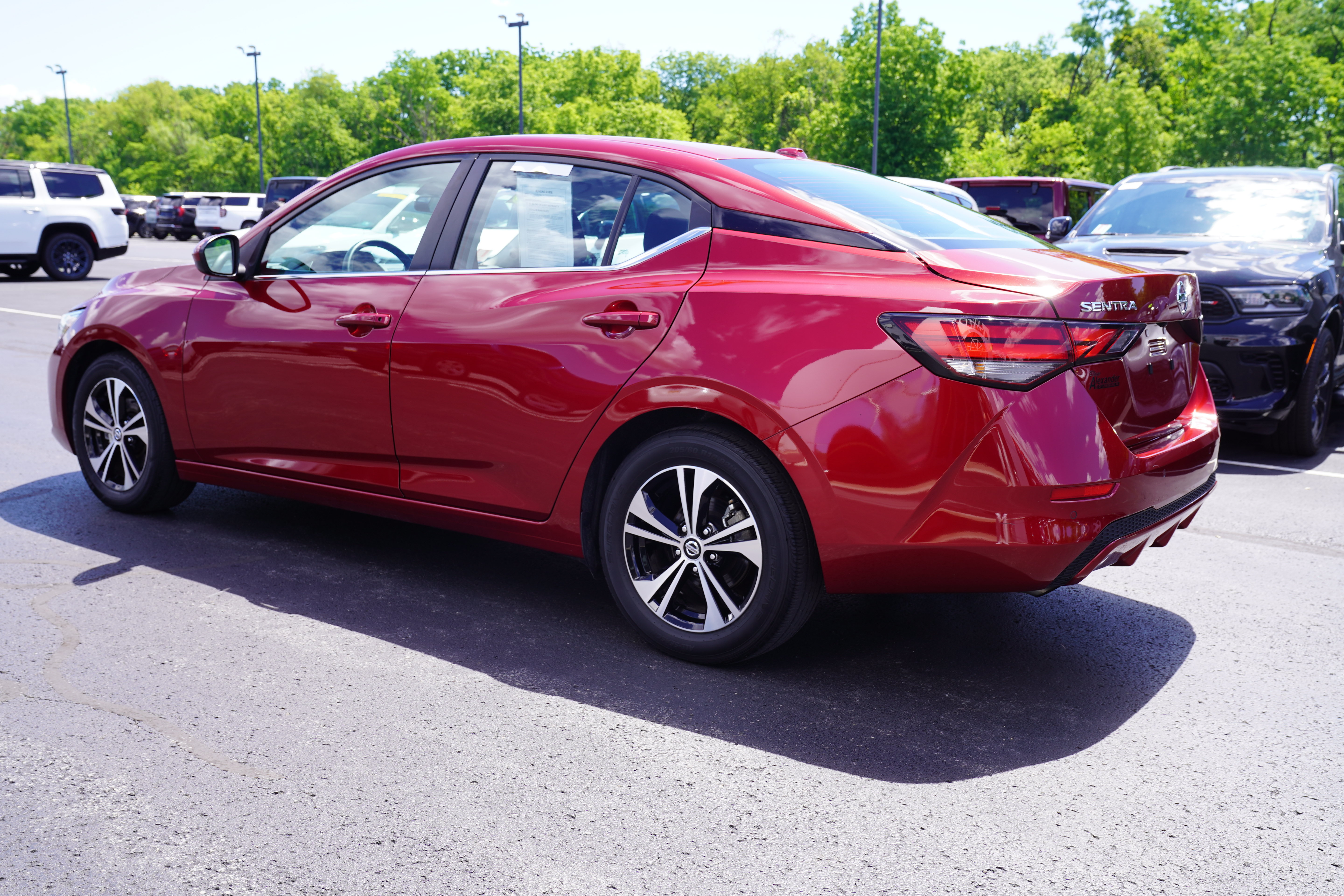 Used 2023 Nissan Sentra SV FWD image 8