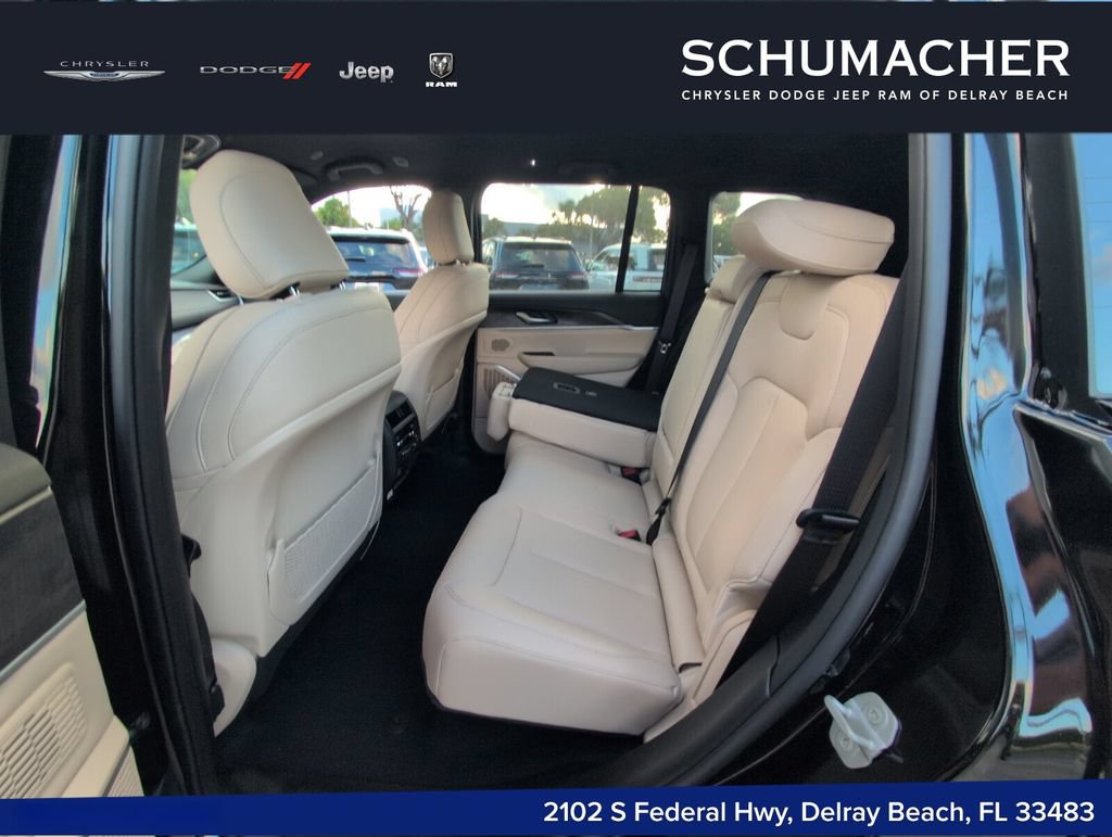 New 2025 Jeep Grand Cherokee Limited AWD/4WD image 7