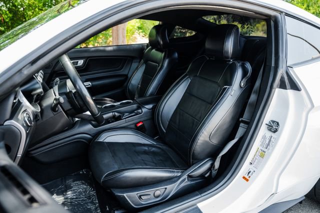 Used 2020 Ford Mustang GT Premium w/ Equipment Group 401A image 4