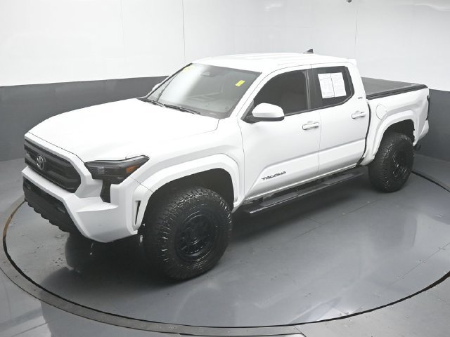Used 2024 Toyota Tacoma SR5 w/ SR5 Upgrade Package RWD image 46