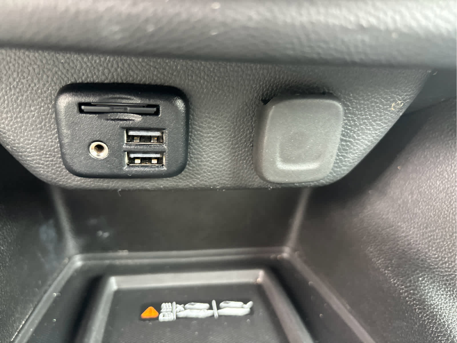 Certified 2023 Chevrolet Traverse RS w/ LPO, Floor Liner Package AWD/4WD image 17