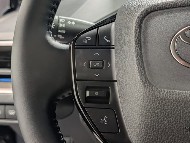 Used 2026 Toyota Prius XLE image 19