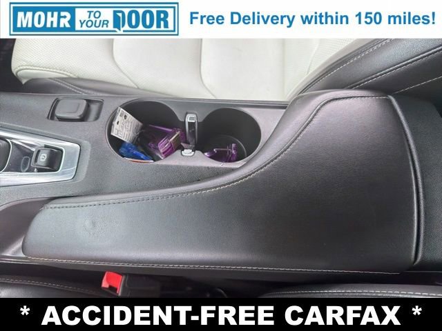 Used 2020 Chevrolet Camaro LT RWD image 25