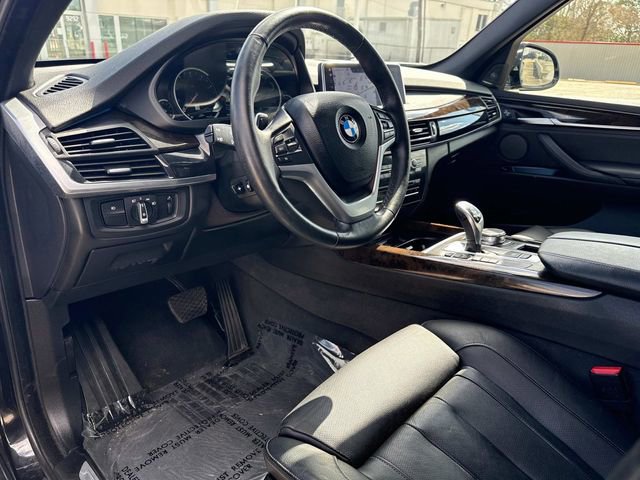 Used 2018 BMW X5 xDrive50i w/ M Sport Package image 52