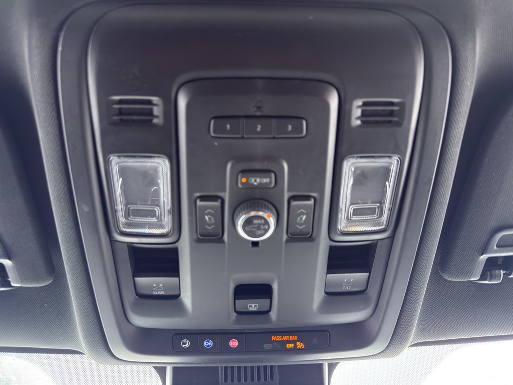 Used 2024 Chevrolet Tahoe LT w/ LT Signature Package image 23