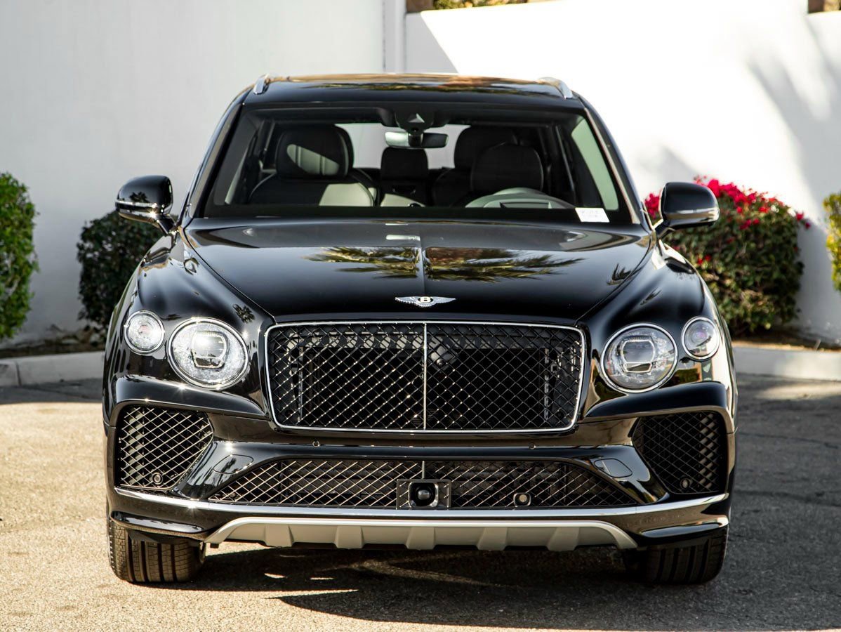 Used 2024 Bentley Bentayga Extended Wheelbase AWD/4WD image 7