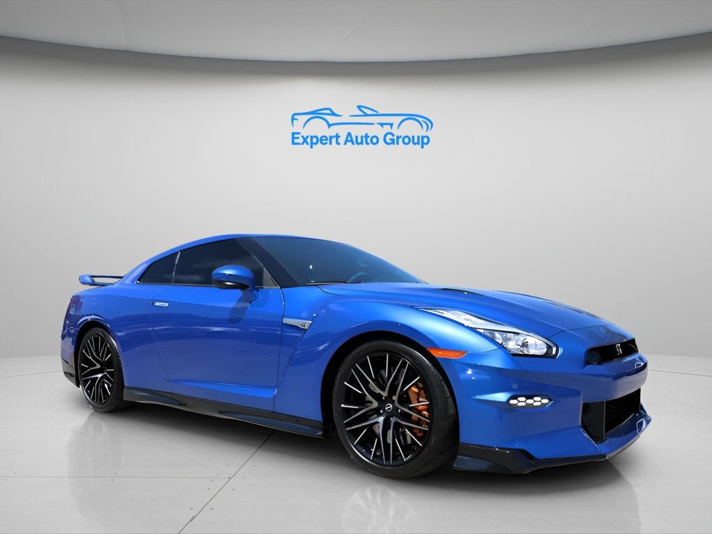 Used 2024 Nissan GT-R w/ Floor Mat Package AWD/4WD image 5