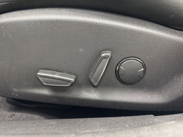 Used 2017 Ford Focus Titanium w/ Titanium Technology Package image 10