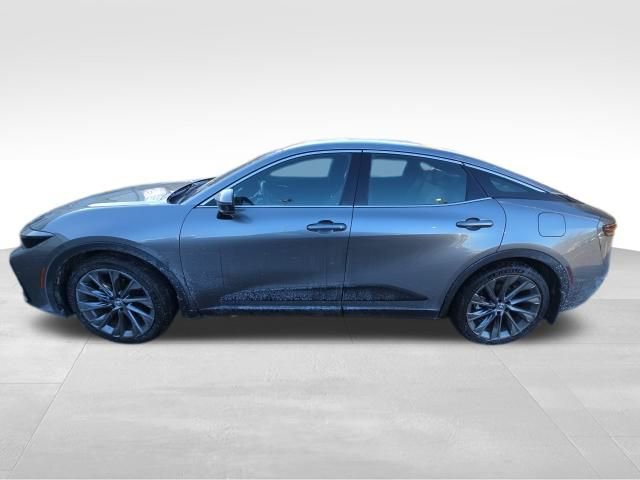 Used 2023 Toyota Crown Limited image 3