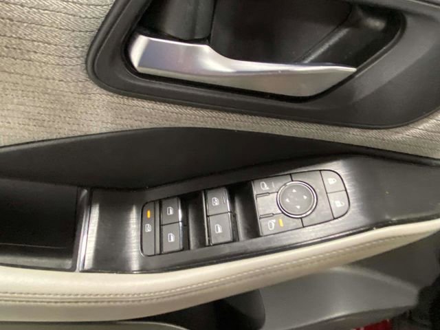 Used 2022 Nissan Rogue SV image 13