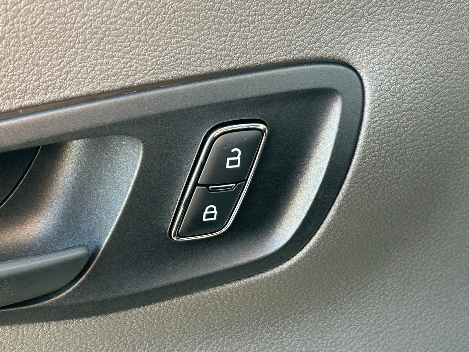 New 2026 Ford Transit 250 148 Medium Roof w/ Load Area Protection Package image 20