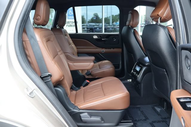 Certified 2020 Lincoln Aviator Reserve w/ Equipment Group 201A RWD image 24