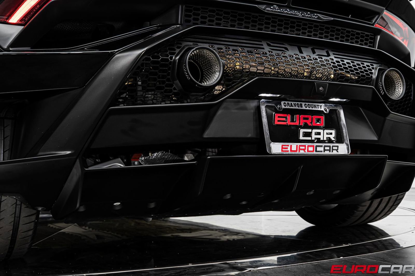 Used 2022 Lamborghini Huracan STO RWD image 25