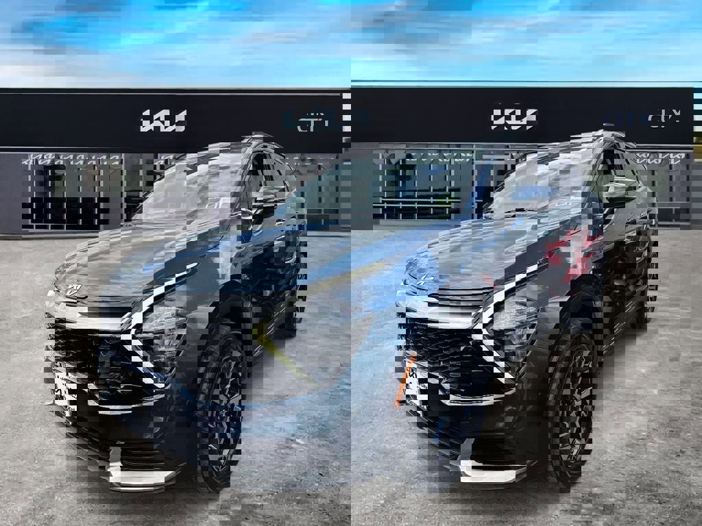 Certified 2023 Kia Sportage EX w/ EX Premium Package image 5