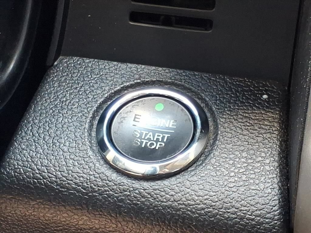 Used 2018 Ford F150 Lariat AWD/4WD image 9