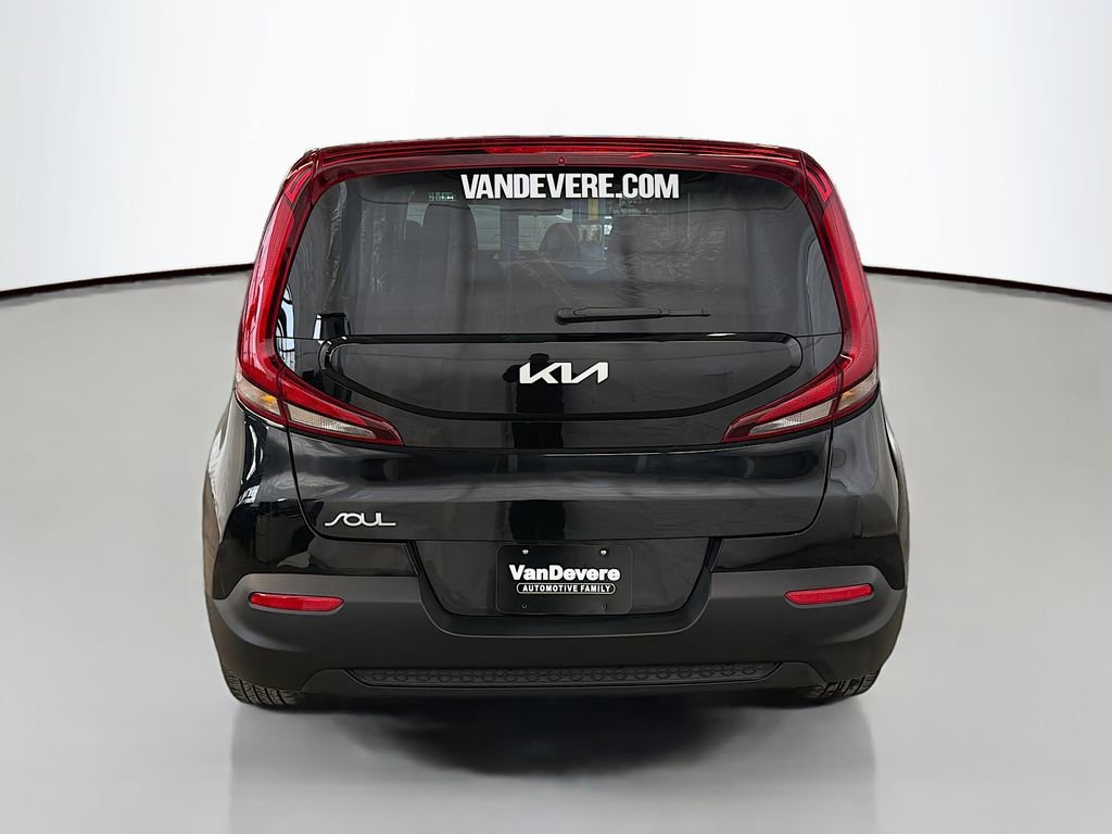 Used 2022 Kia Soul LX image 8