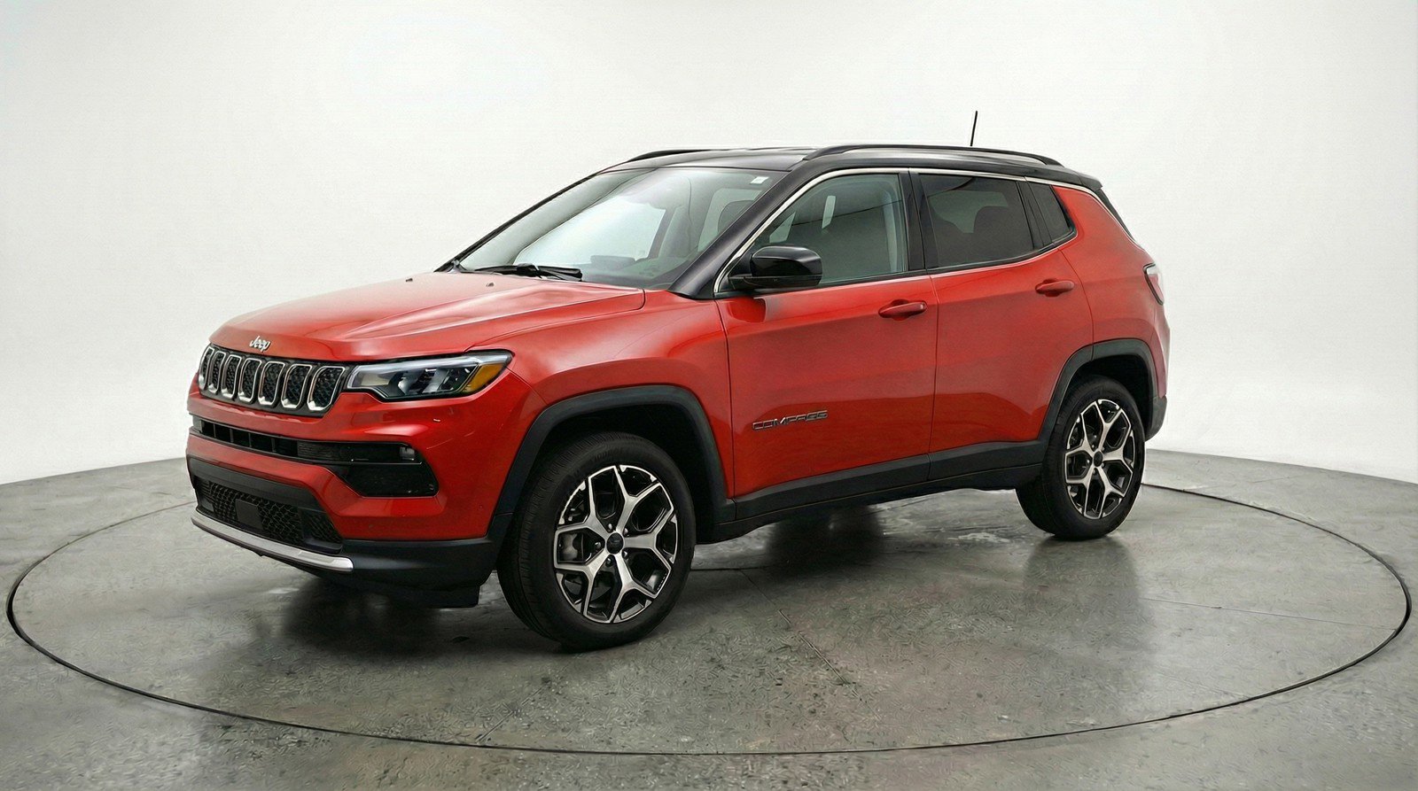 Used 2025 Jeep Compass Limited image 3