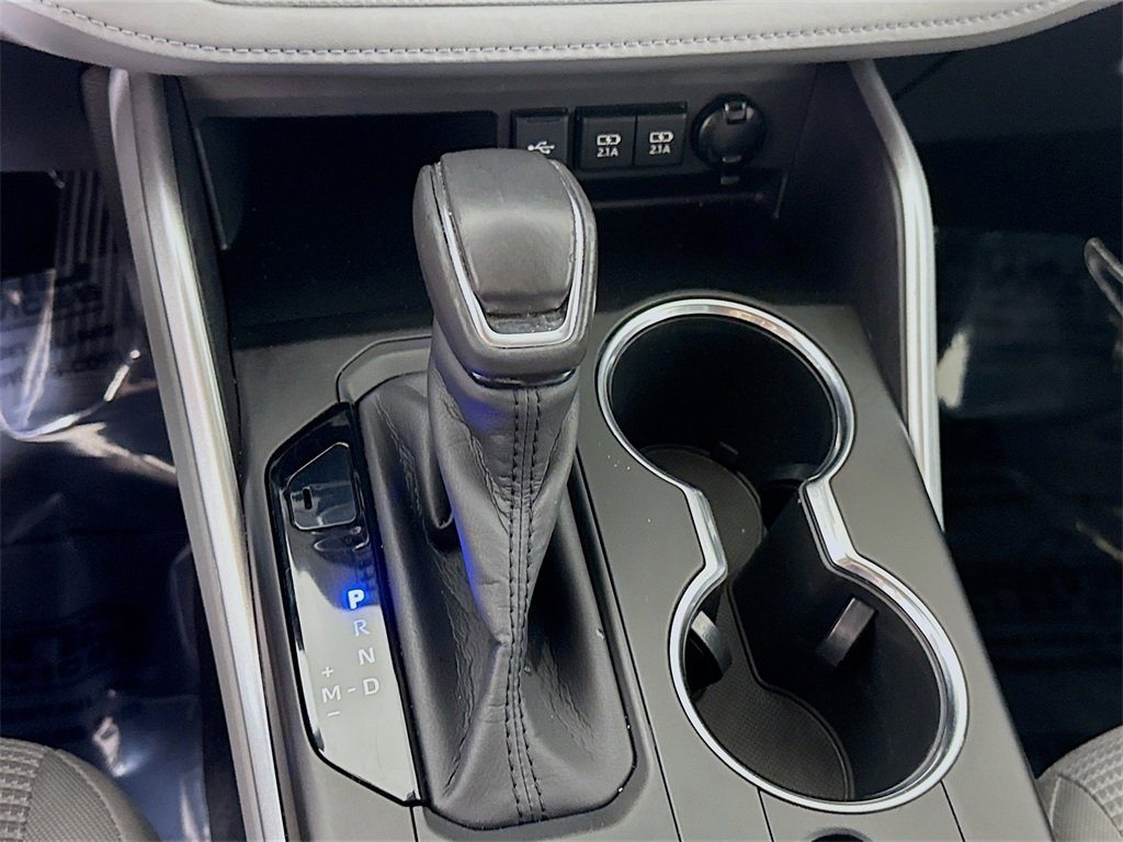 Certified 2020 Toyota Highlander LE image 11