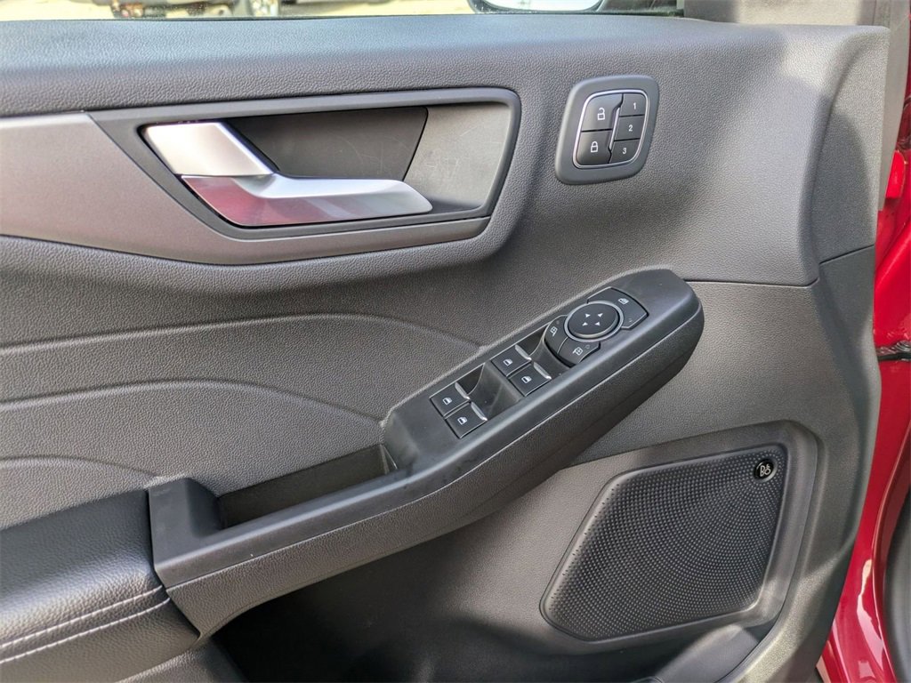 Used 2023 Ford Escape Active w/ Tech Pack #2 image 14