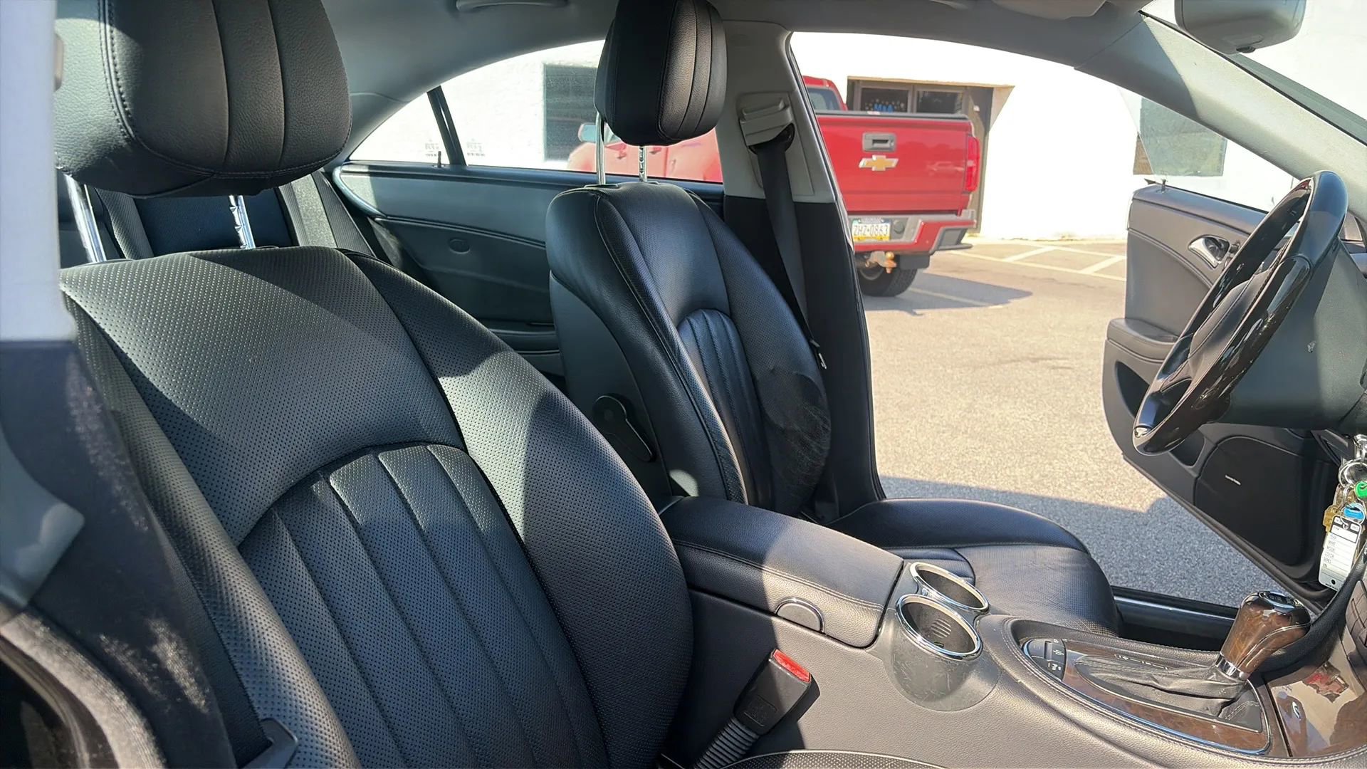 Used 2010 Mercedes-Benz CLS 550 image 38