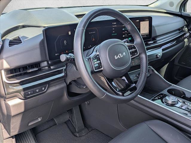 Used 2025 Kia Carnival SX Prestige FWD image 10