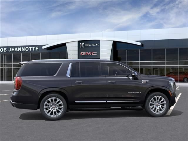 New 2026 GMC Yukon XL Denali w/ Sun & Power Step Package AWD/4WD image 5