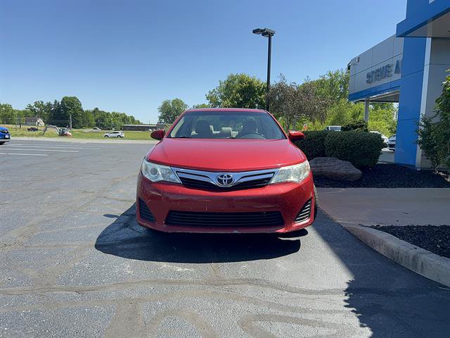 Used 2012 Toyota Camry LE FWD image 2