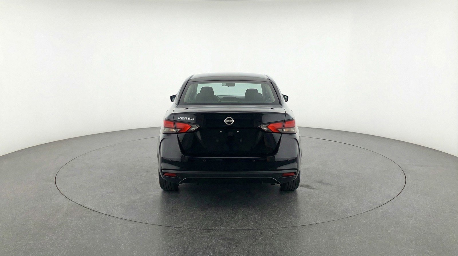 Used 2025 Nissan Versa SV image 7