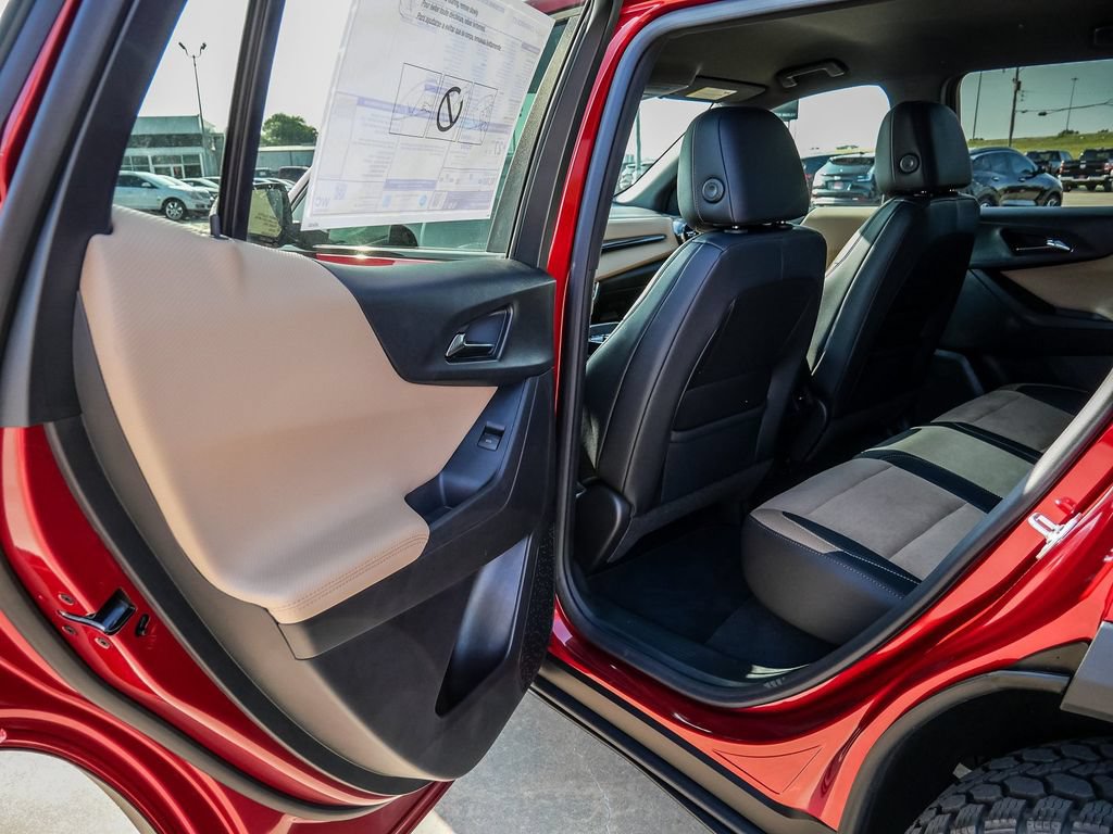 New 2027 Chevrolet Equinox ACTIV FWD image 24