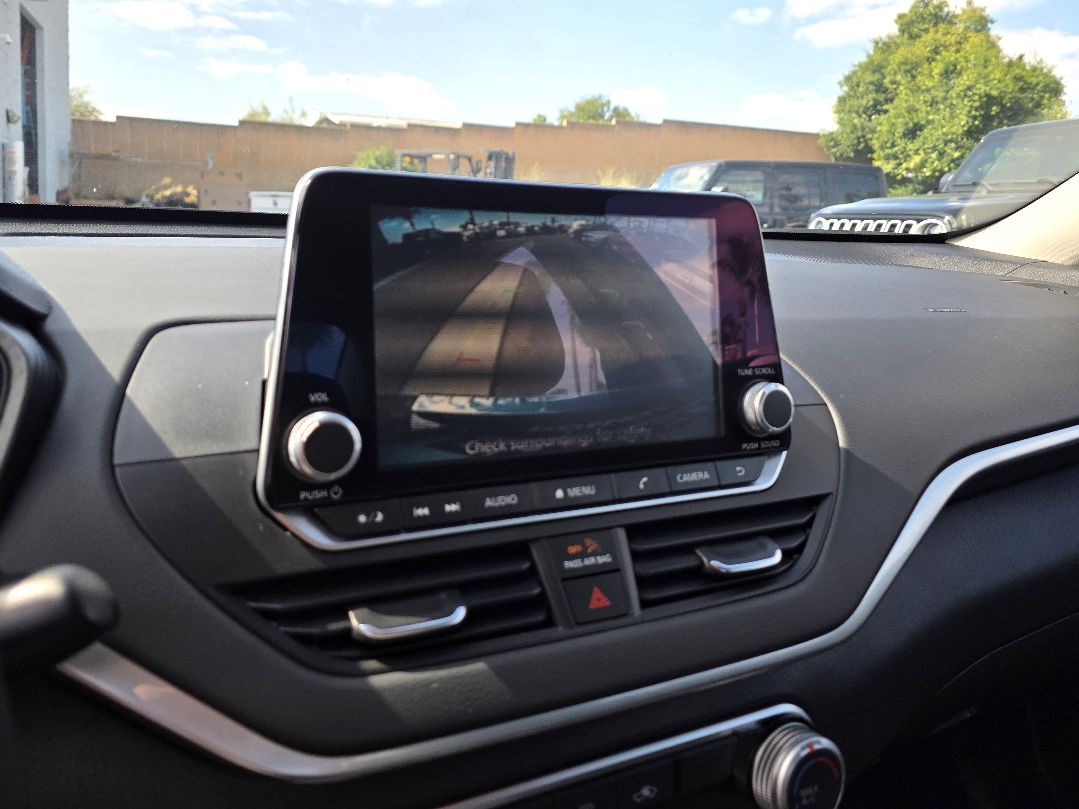 Used 2022 Nissan Altima 2.5 SV image 17