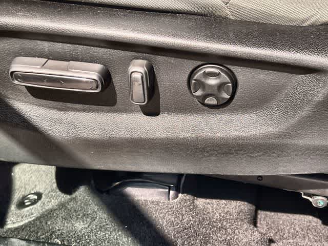 Used 2017 Honda CR-V EX image 31